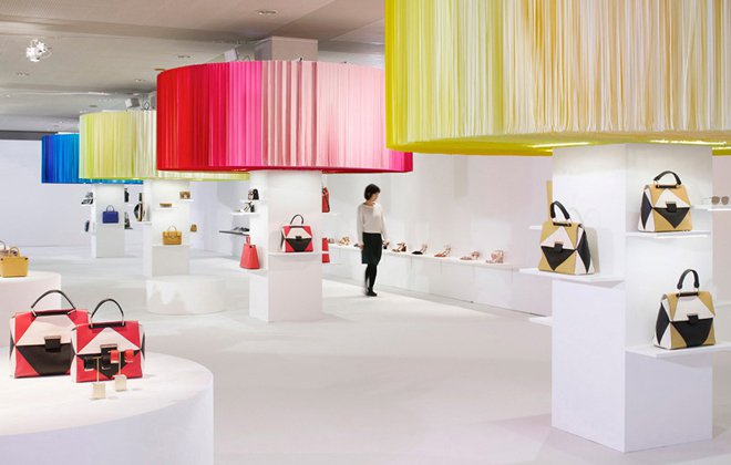 طراحی دکوراسیون مغازه کیف وکفش