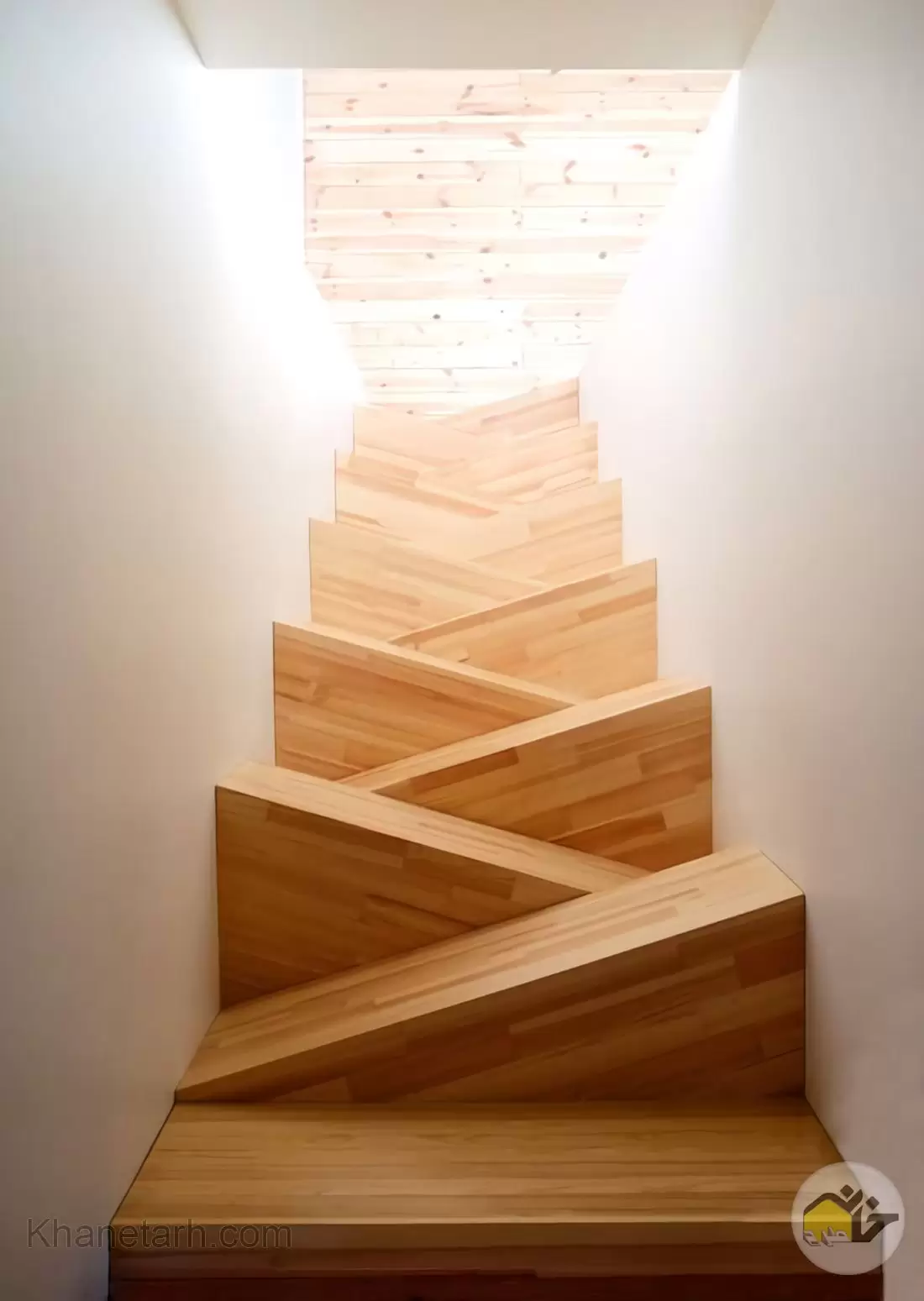 راه پله چوبی
